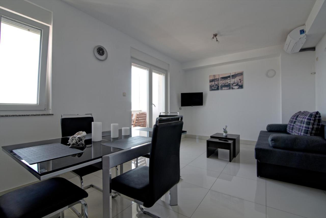 Apartments Maris Senj 2 ภายนอก รูปภาพ